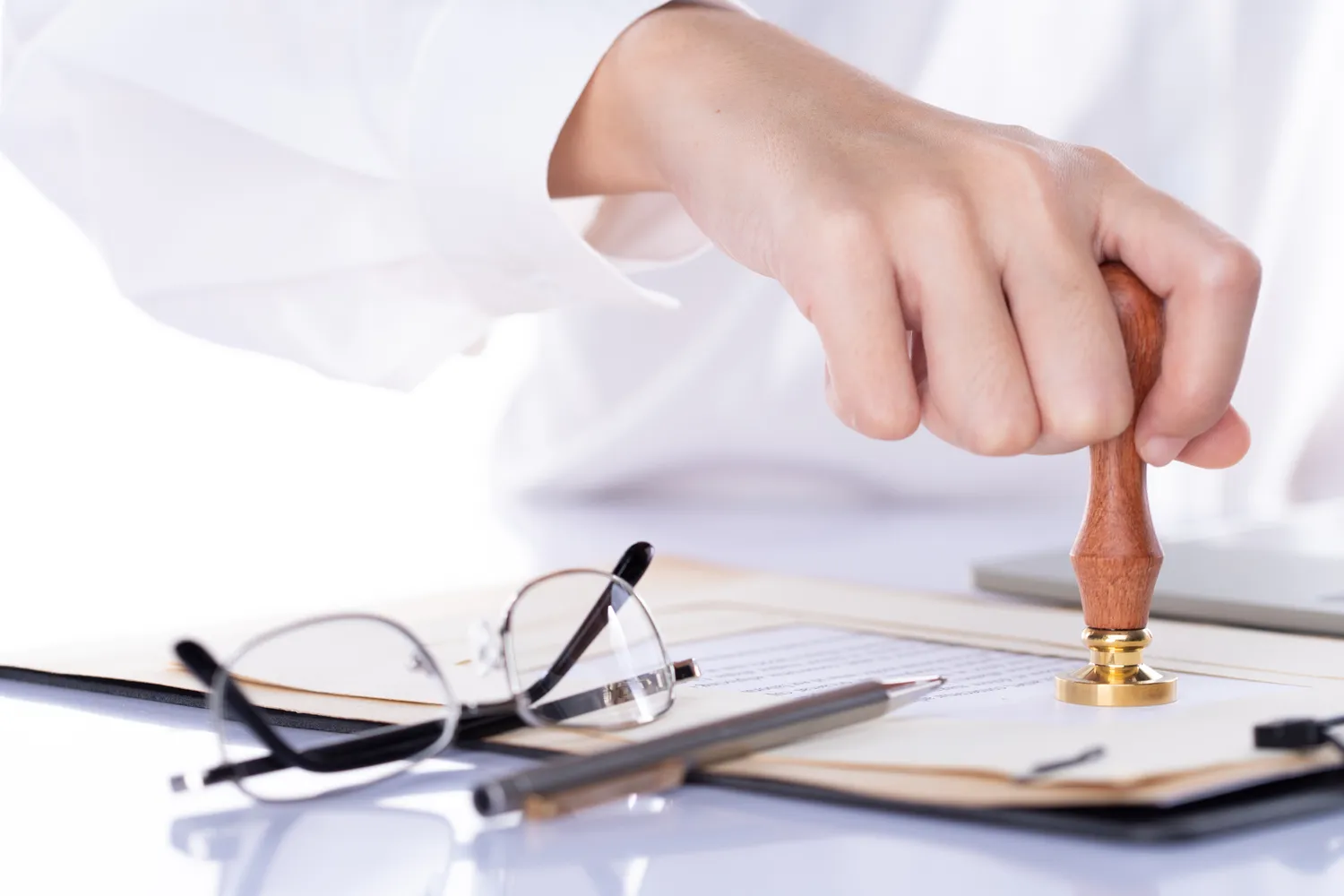 Tłumaczenie artykułów naukowych na polski