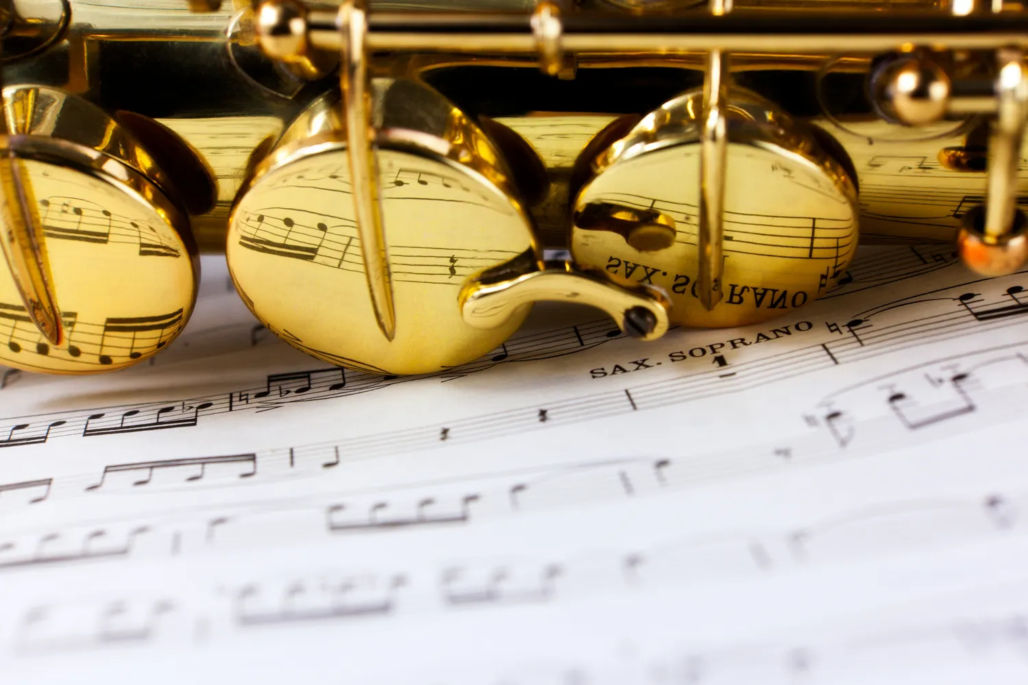 Jak stroić saksofon?